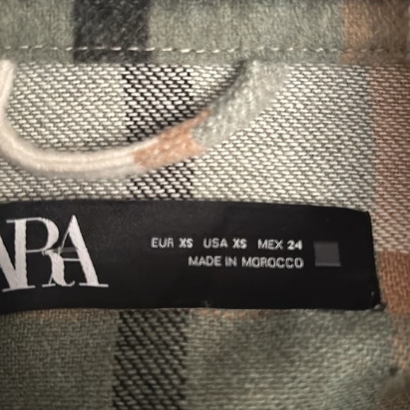 ZARA Patch Pocket Plaid Overshirt Flannel Shacket Long Sleeve size extra small - Picture 12 of 13